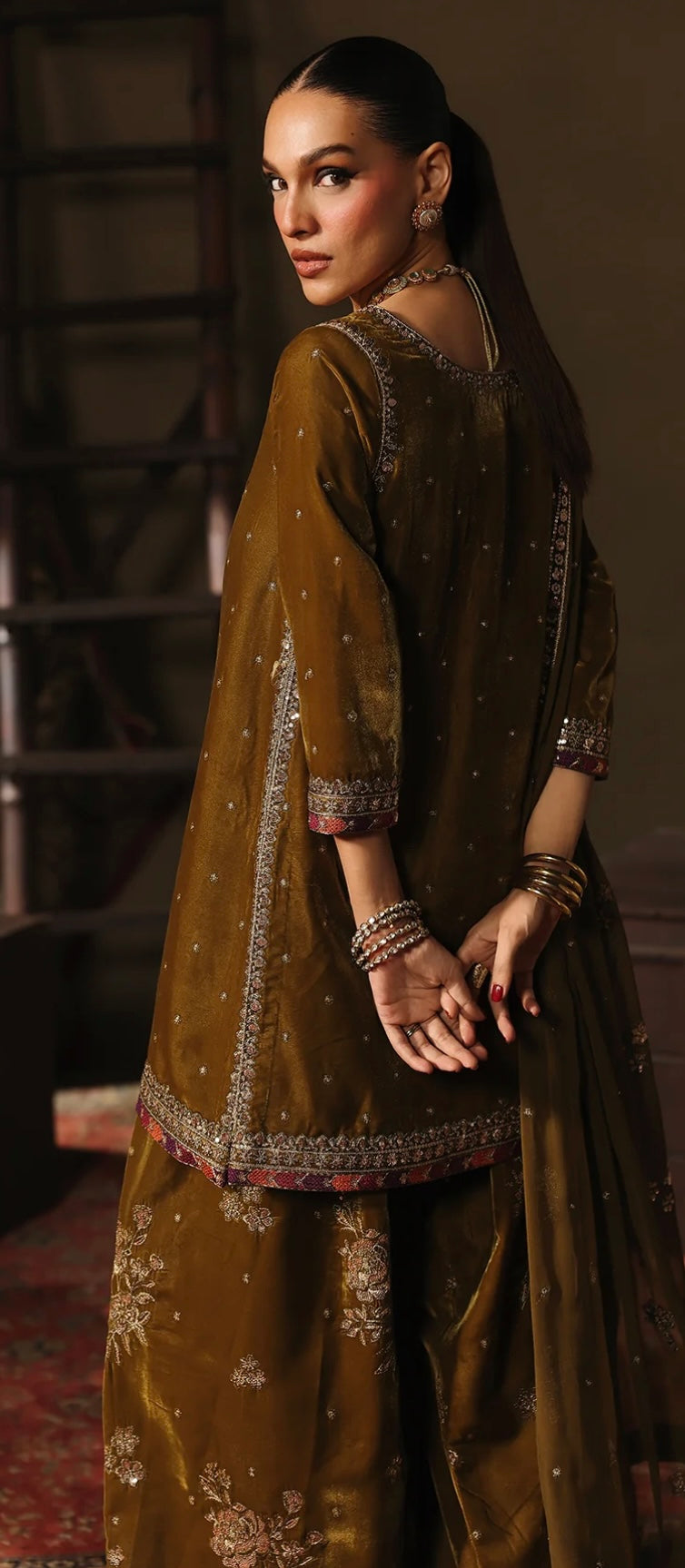 Mehndi Suit Set