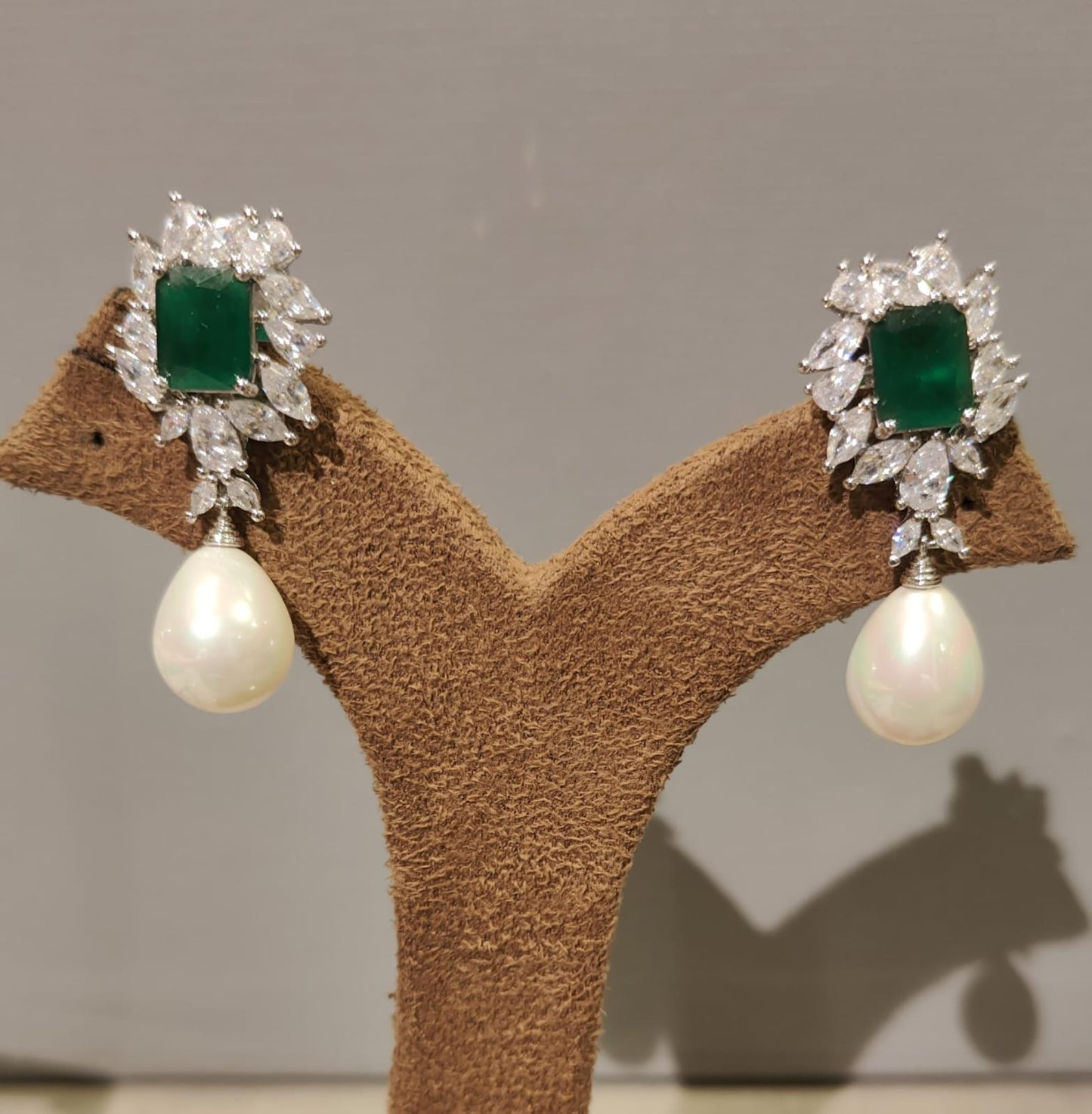 Zircon Teardrop Pearl Earrings